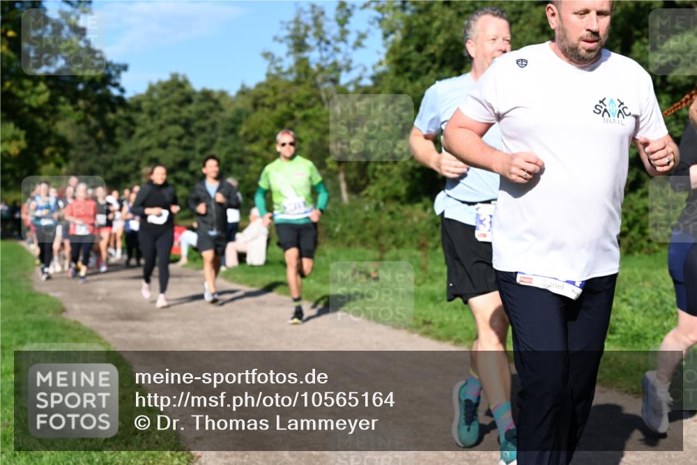 27.09.2026 - 35. Volkslauf durch das schöne Alstertal Dr. Thomas Lammeyer http://msf.ph/oto/10565164 27.09.2026 10:37:01 Laufen  meine-sportfotos.de
