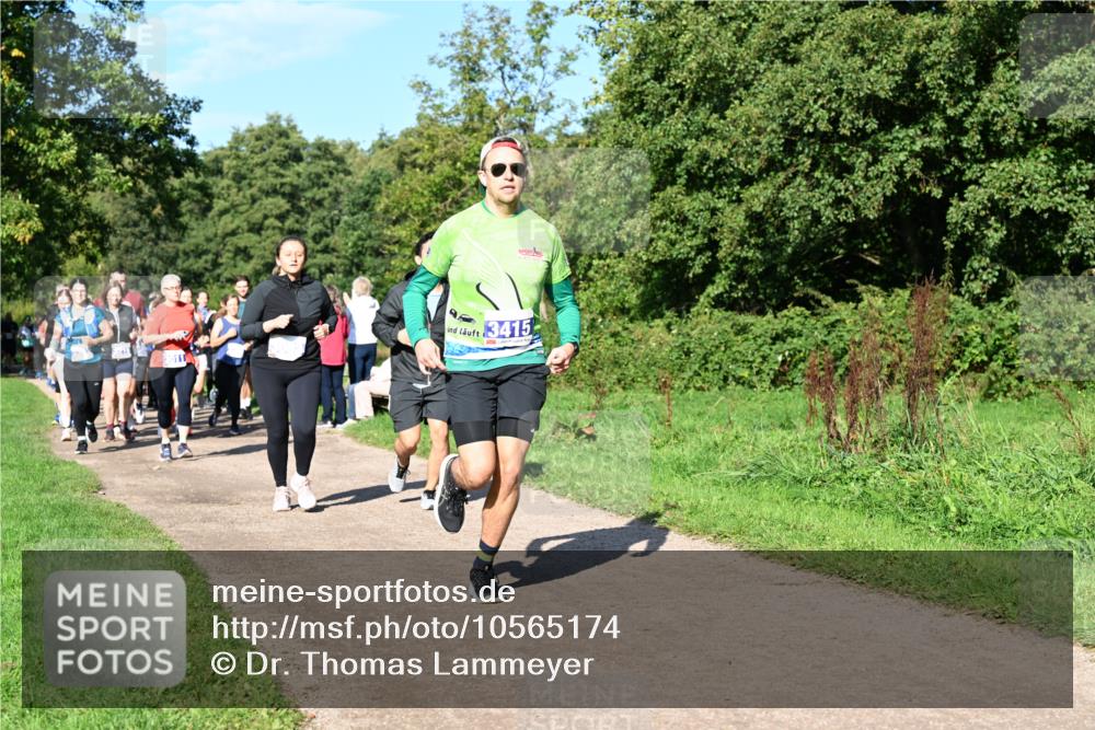 27.09.2026 - 35. Volkslauf durch das schöne Alstertal Dr. Thomas Lammeyer http://msf.ph/oto/10565174 27.09.2026 10:37:02 Laufen 3415 meine-sportfotos.de