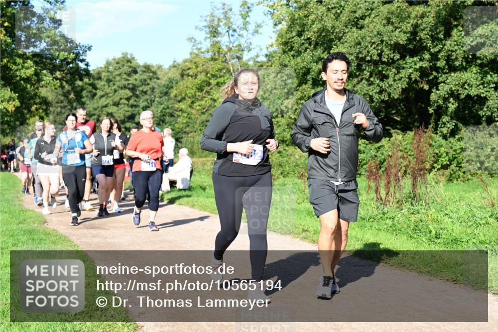 27.09.2026 - 35. Volkslauf durch das schöne Alstertal Dr. Thomas Lammeyer http://msf.ph/oto/10565194 27.09.2026 10:37:05 Laufen  meine-sportfotos.de