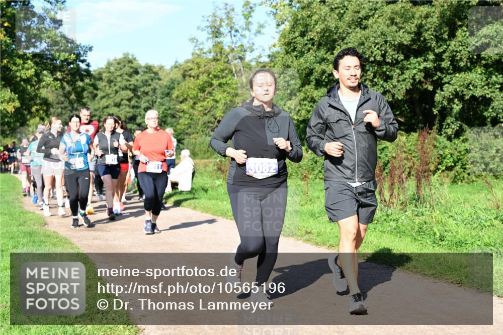 27.09.2026 - 35. Volkslauf durch das schöne Alstertal Dr. Thomas Lammeyer http://msf.ph/oto/10565196 27.09.2026 10:37:05 Laufen 3082 meine-sportfotos.de