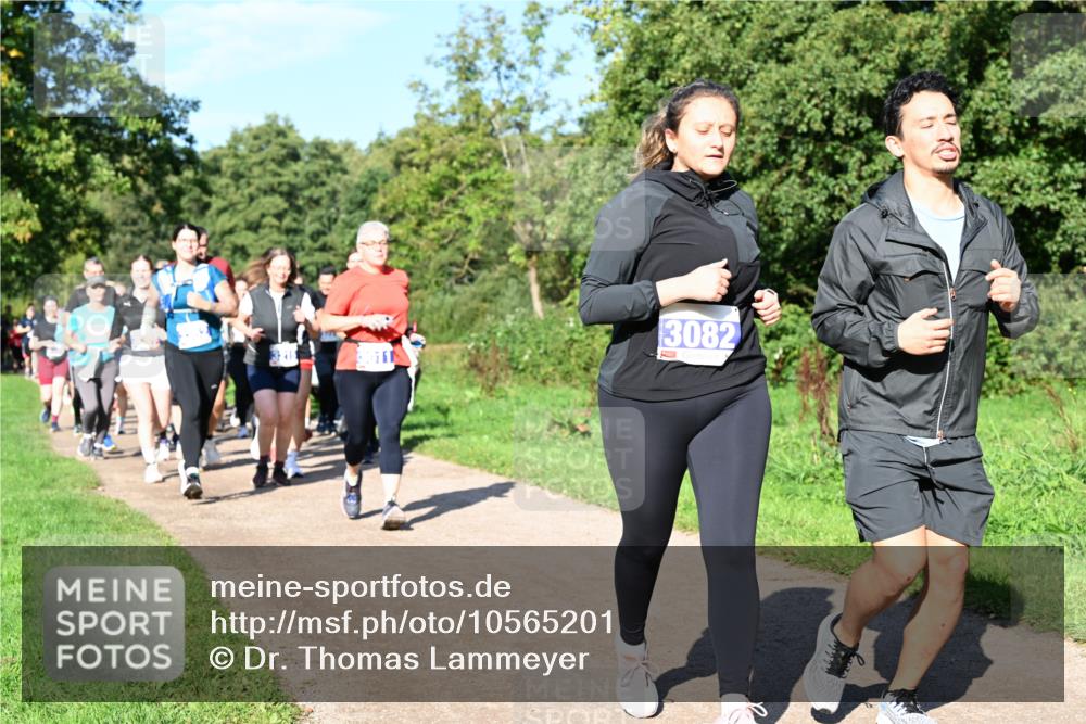 27.09.2026 - 35. Volkslauf durch das schöne Alstertal Dr. Thomas Lammeyer http://msf.ph/oto/10565201 27.09.2026 10:37:05 Laufen 3082, 711 meine-sportfotos.de