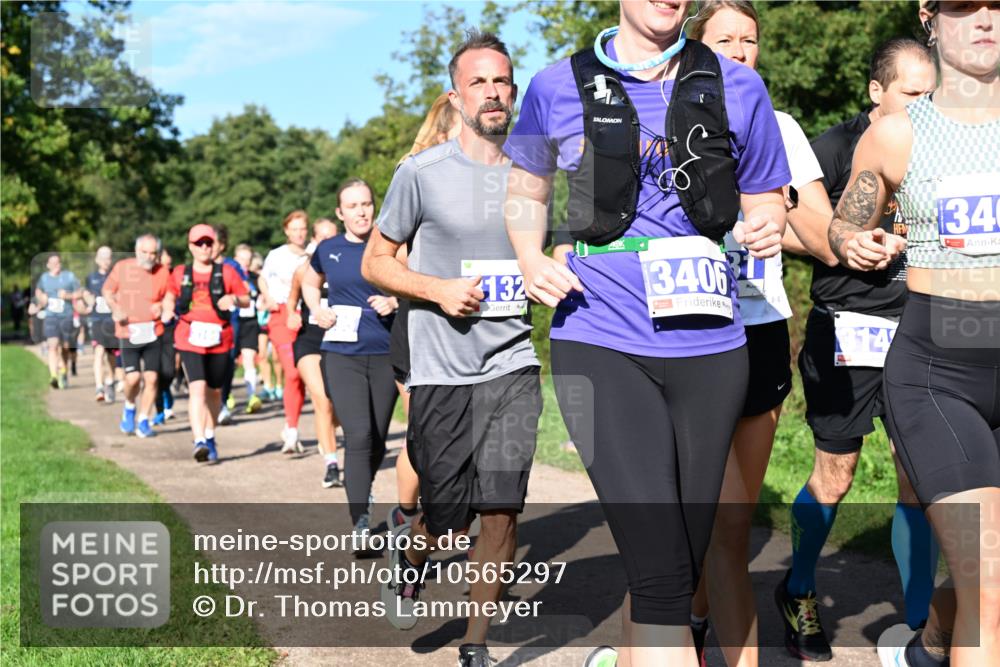 27.09.2026 - 35. Volkslauf durch das schöne Alstertal Dr. Thomas Lammeyer http://msf.ph/oto/10565297 27.09.2026 10:37:16 Laufen 3132, 3406, 340 meine-sportfotos.de
