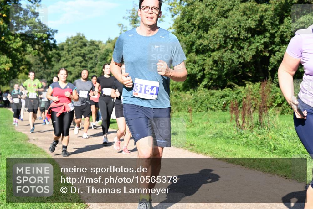 27.09.2026 - 35. Volkslauf durch das schöne Alstertal Dr. Thomas Lammeyer http://msf.ph/oto/10565378 27.09.2026 10:37:25 Laufen 3154 meine-sportfotos.de