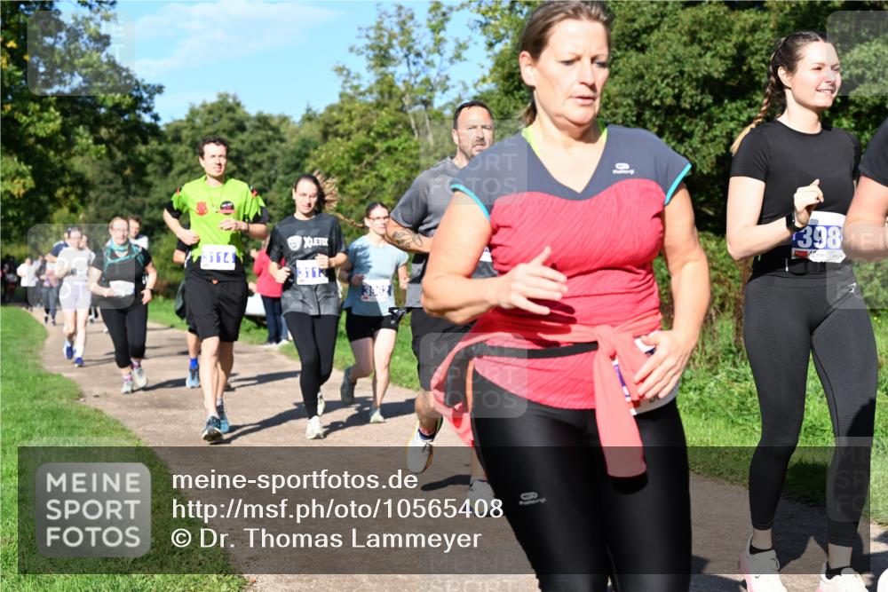 27.09.2026 - 35. Volkslauf durch das schöne Alstertal Dr. Thomas Lammeyer http://msf.ph/oto/10565408 27.09.2026 10:37:28 Laufen 114, 311, 3362, 398 meine-sportfotos.de
