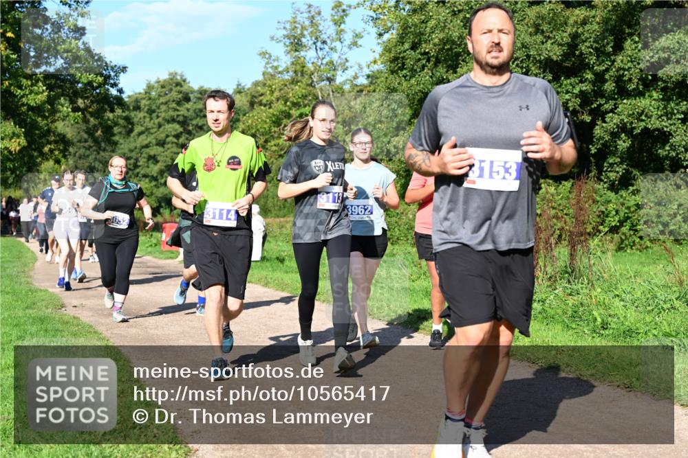 27.09.2026 - 35. Volkslauf durch das schöne Alstertal Dr. Thomas Lammeyer http://msf.ph/oto/10565417 27.09.2026 10:37:29 Laufen  meine-sportfotos.de