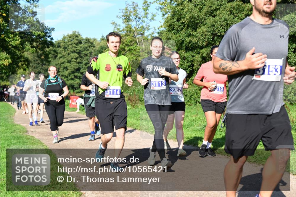 27.09.2026 - 35. Volkslauf durch das schöne Alstertal Dr. Thomas Lammeyer http://msf.ph/oto/10565421 27.09.2026 10:37:30 Laufen 30, 3114, 305, 3113, 3962, 319, 3153 meine-sportfotos.de
