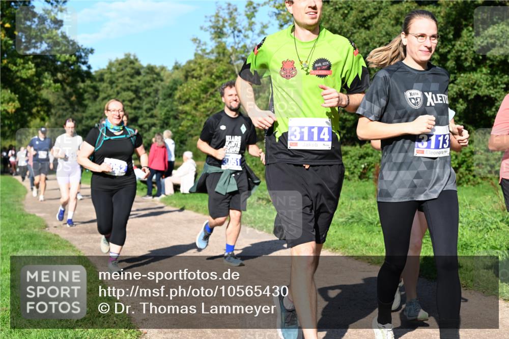 27.09.2026 - 35. Volkslauf durch das schöne Alstertal Dr. Thomas Lammeyer http://msf.ph/oto/10565430 27.09.2026 10:37:31 Laufen 3051, 13114, 3113 meine-sportfotos.de