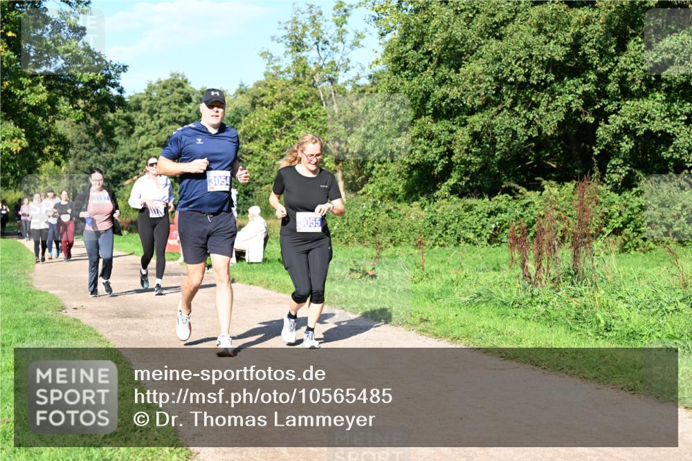 27.09.2026 - 35. Volkslauf durch das schöne Alstertal Dr. Thomas Lammeyer http://msf.ph/oto/10565485 27.09.2026 10:37:37 Laufen 3054, 8055 meine-sportfotos.de