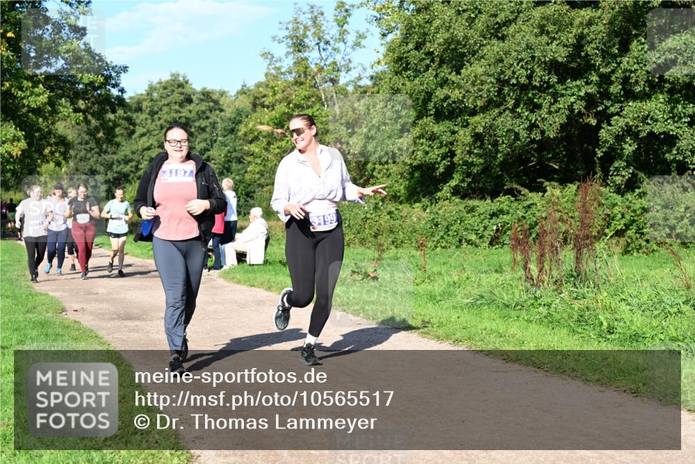 27.09.2026 - 35. Volkslauf durch das schöne Alstertal Dr. Thomas Lammeyer http://msf.ph/oto/10565517 27.09.2026 10:37:40 Laufen 3197, 3199 meine-sportfotos.de
