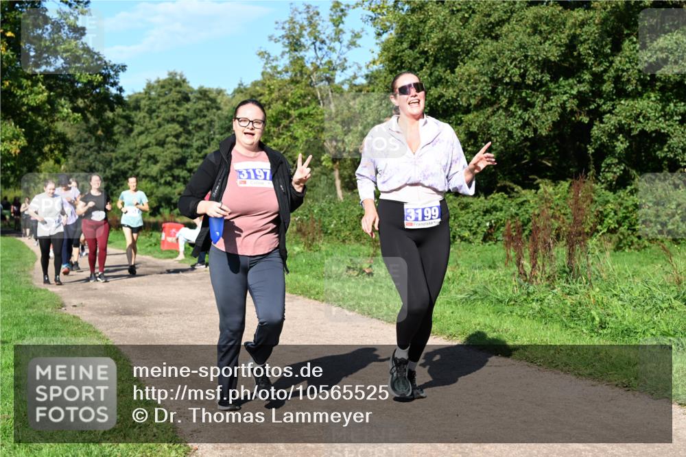 27.09.2026 - 35. Volkslauf durch das schöne Alstertal Dr. Thomas Lammeyer http://msf.ph/oto/10565525 27.09.2026 10:37:41 Laufen 3197, 3199 meine-sportfotos.de