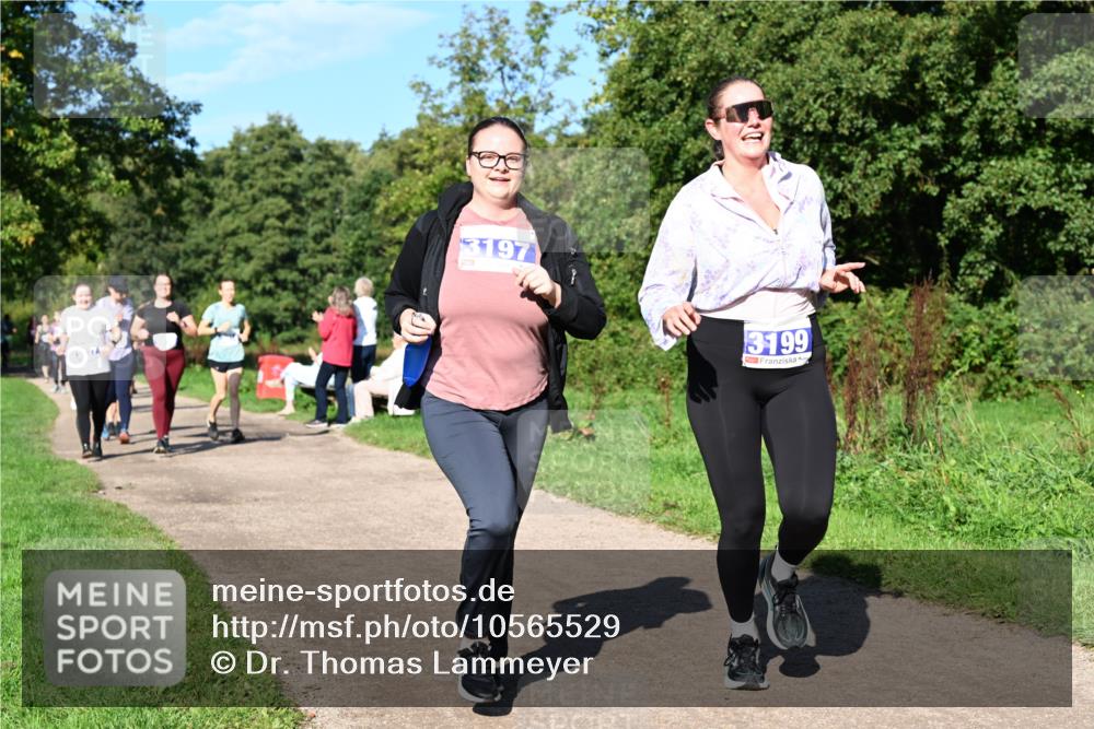 27.09.2026 - 35. Volkslauf durch das schöne Alstertal Dr. Thomas Lammeyer http://msf.ph/oto/10565529 27.09.2026 10:37:42 Laufen 3197, 3199 meine-sportfotos.de