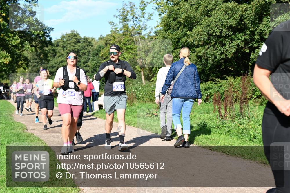 27.09.2026 - 35. Volkslauf durch das schöne Alstertal Dr. Thomas Lammeyer http://msf.ph/oto/10565612 27.09.2026 10:37:51 Laufen 1001, 10, 3084, 3083 meine-sportfotos.de