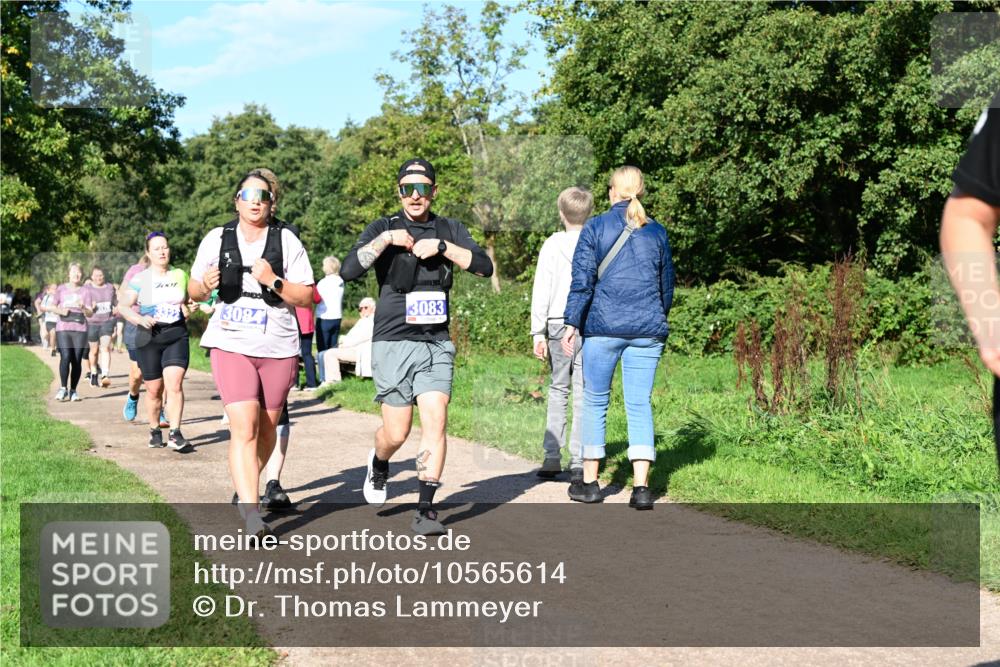 27.09.2026 - 35. Volkslauf durch das schöne Alstertal Dr. Thomas Lammeyer http://msf.ph/oto/10565614 27.09.2026 10:37:51 Laufen 3083, 3094 meine-sportfotos.de