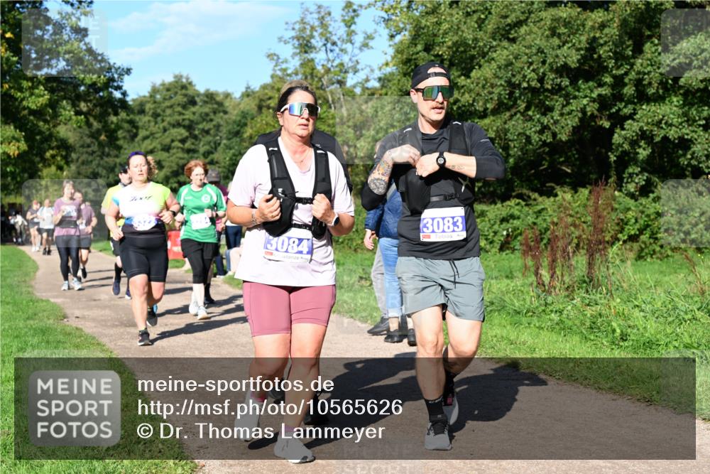 27.09.2026 - 35. Volkslauf durch das schöne Alstertal Dr. Thomas Lammeyer http://msf.ph/oto/10565626 27.09.2026 10:37:52 Laufen 7001, 3084, 3083 meine-sportfotos.de