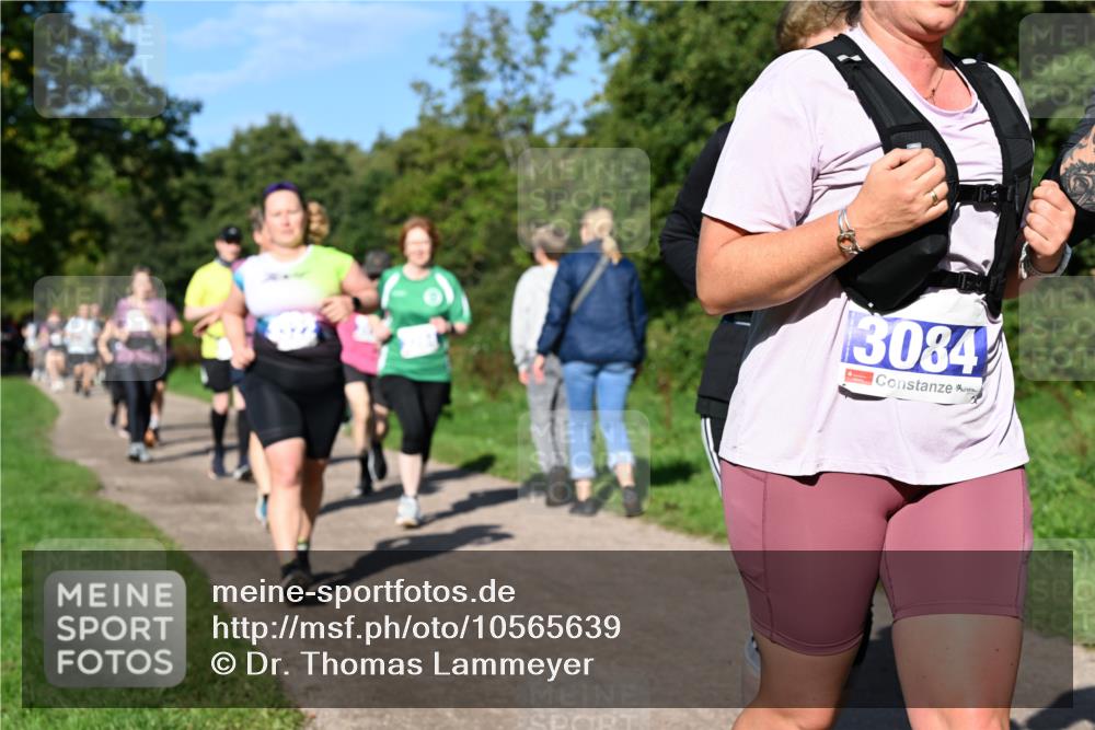 27.09.2026 - 35. Volkslauf durch das schöne Alstertal Dr. Thomas Lammeyer http://msf.ph/oto/10565639 27.09.2026 10:37:54 Laufen 3084 meine-sportfotos.de