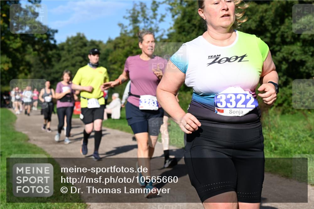 27.09.2026 - 35. Volkslauf durch das schöne Alstertal Dr. Thomas Lammeyer http://msf.ph/oto/10565660 27.09.2026 10:37:56 Laufen 3322 meine-sportfotos.de