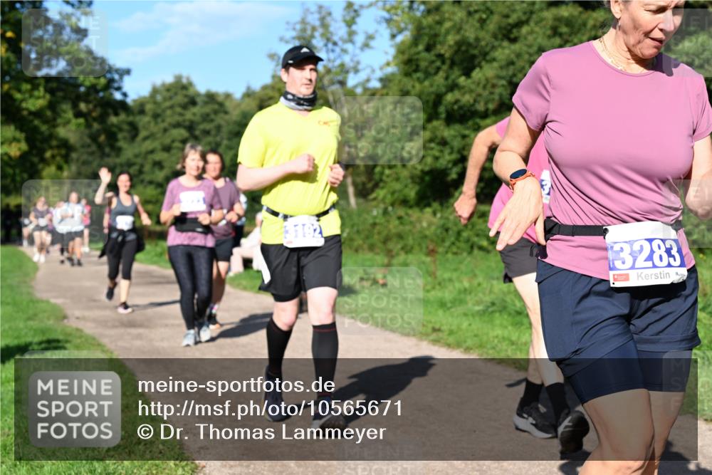 27.09.2026 - 35. Volkslauf durch das schöne Alstertal Dr. Thomas Lammeyer http://msf.ph/oto/10565671 27.09.2026 10:37:57 Laufen 3192, 3283 meine-sportfotos.de