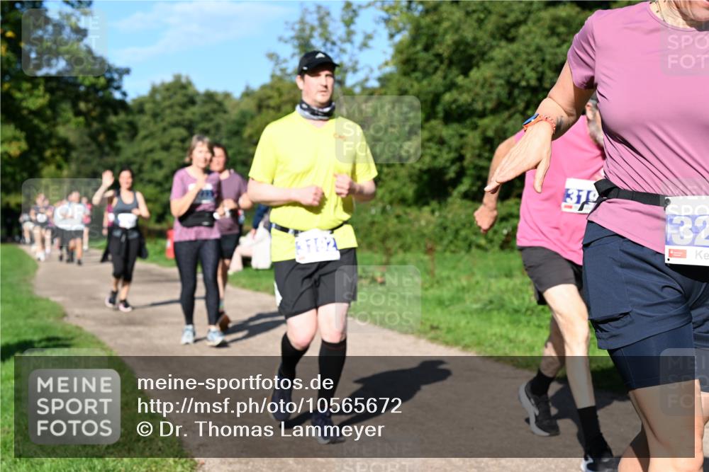 27.09.2026 - 35. Volkslauf durch das schöne Alstertal Dr. Thomas Lammeyer http://msf.ph/oto/10565672 27.09.2026 10:37:57 Laufen 3192, 319, 32 meine-sportfotos.de