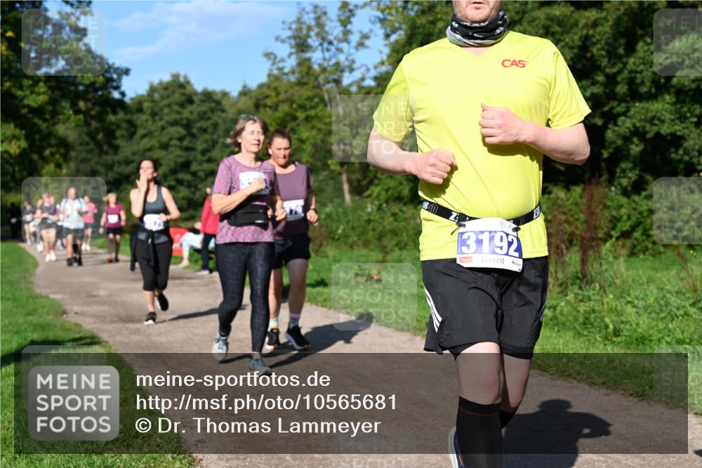 27.09.2026 - 35. Volkslauf durch das schöne Alstertal Dr. Thomas Lammeyer http://msf.ph/oto/10565681 27.09.2026 10:37:58 Laufen 3192, 1 meine-sportfotos.de