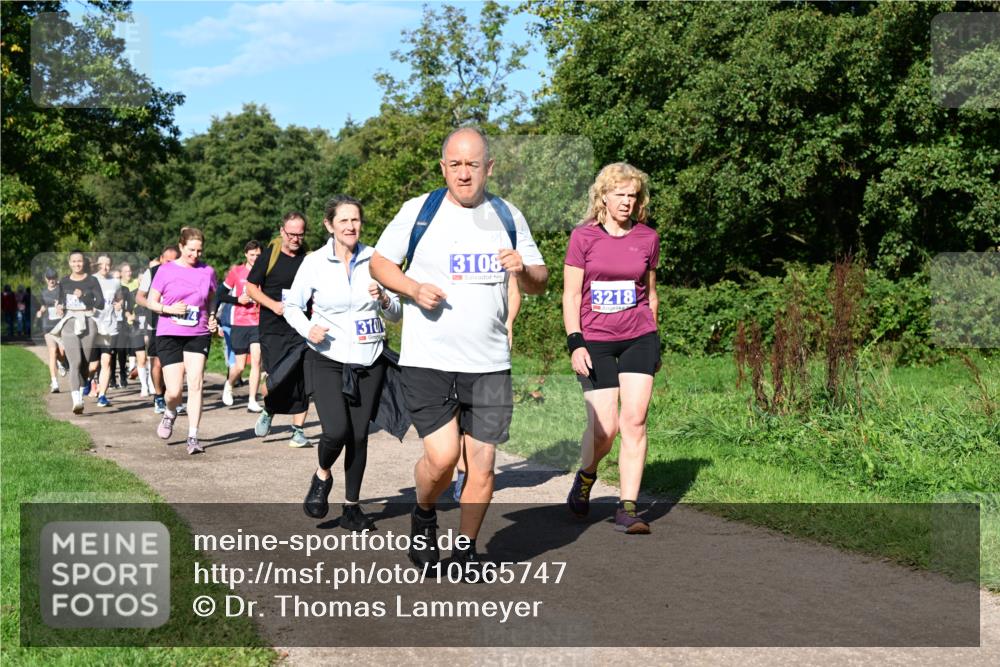 27.09.2026 - 35. Volkslauf durch das schöne Alstertal Dr. Thomas Lammeyer http://msf.ph/oto/10565747 27.09.2026 10:38:10 Laufen 310, 3108, 3218 meine-sportfotos.de
