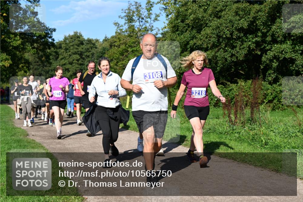 27.09.2026 - 35. Volkslauf durch das schöne Alstertal Dr. Thomas Lammeyer http://msf.ph/oto/10565750 27.09.2026 10:38:10 Laufen 3074, 3108, 3218 meine-sportfotos.de