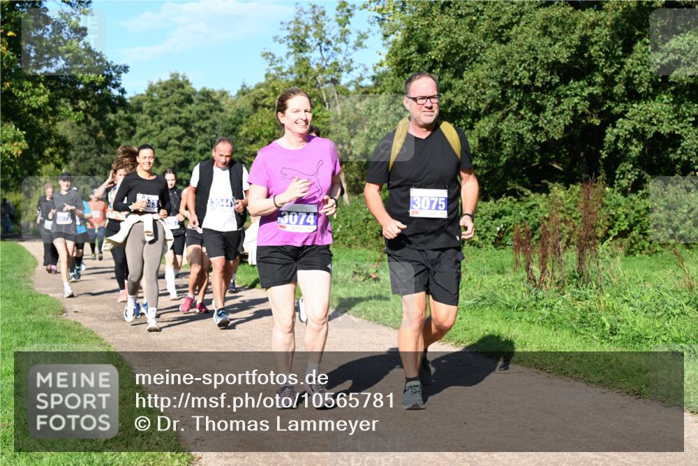 27.09.2026 - 35. Volkslauf durch das schöne Alstertal Dr. Thomas Lammeyer http://msf.ph/oto/10565781 27.09.2026 10:38:13 Laufen 3044, 3074, 3075 meine-sportfotos.de