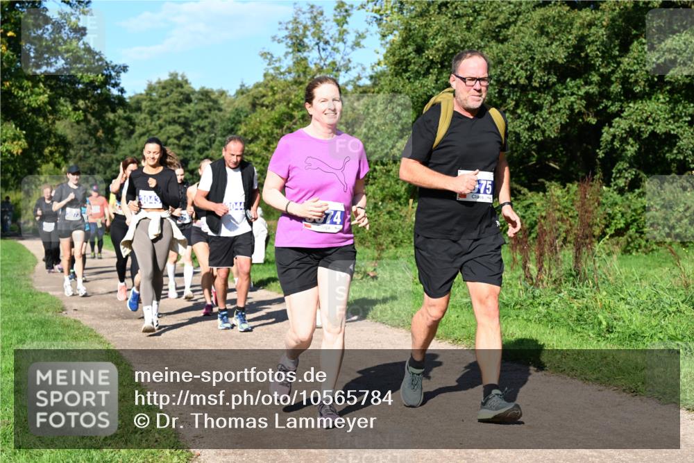 27.09.2026 - 35. Volkslauf durch das schöne Alstertal Dr. Thomas Lammeyer http://msf.ph/oto/10565784 27.09.2026 10:38:13 Laufen 3044, 3742, 75 meine-sportfotos.de