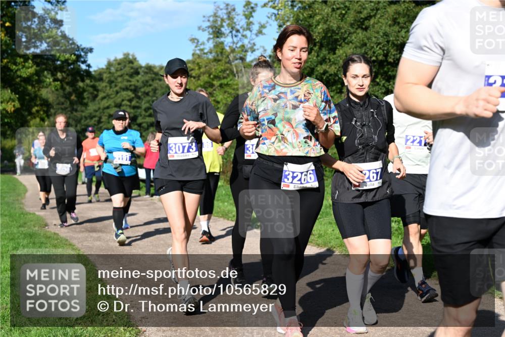 27.09.2026 - 35. Volkslauf durch das schöne Alstertal Dr. Thomas Lammeyer http://msf.ph/oto/10565829 27.09.2026 10:38:18 Laufen 1191, 3073, 68, 3266, 267, 221 meine-sportfotos.de