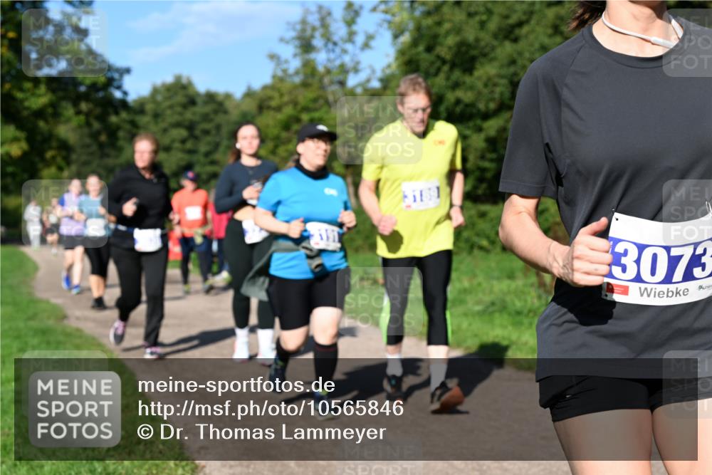 27.09.2026 - 35. Volkslauf durch das schöne Alstertal Dr. Thomas Lammeyer http://msf.ph/oto/10565846 27.09.2026 10:38:20 Laufen 3073 meine-sportfotos.de