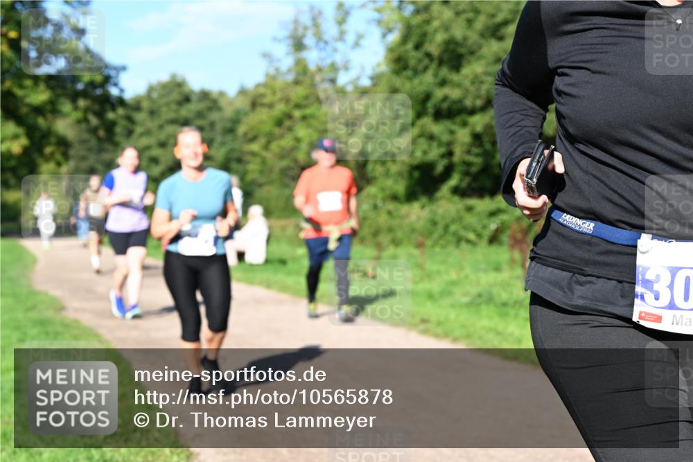27.09.2026 - 35. Volkslauf durch das schöne Alstertal Dr. Thomas Lammeyer http://msf.ph/oto/10565878 27.09.2026 10:38:24 Laufen 30 meine-sportfotos.de