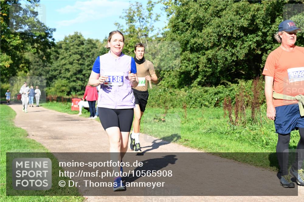 27.09.2026 - 35. Volkslauf durch das schöne Alstertal Dr. Thomas Lammeyer http://msf.ph/oto/10565908 27.09.2026 10:38:27 Laufen 3136, 3998 meine-sportfotos.de