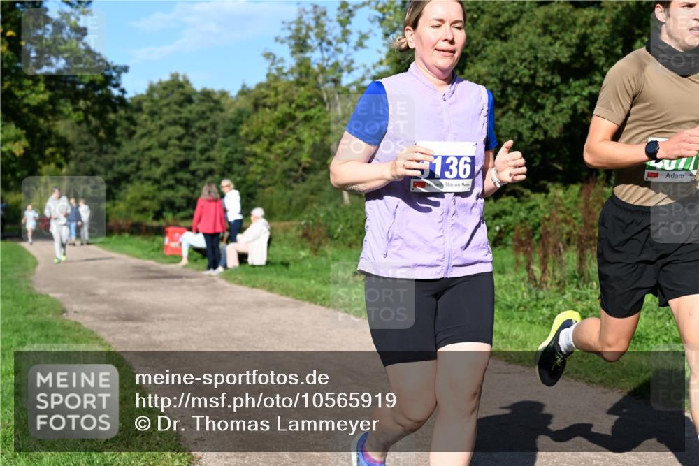 27.09.2026 - 35. Volkslauf durch das schöne Alstertal Dr. Thomas Lammeyer http://msf.ph/oto/10565919 27.09.2026 10:38:29 Laufen 136 meine-sportfotos.de