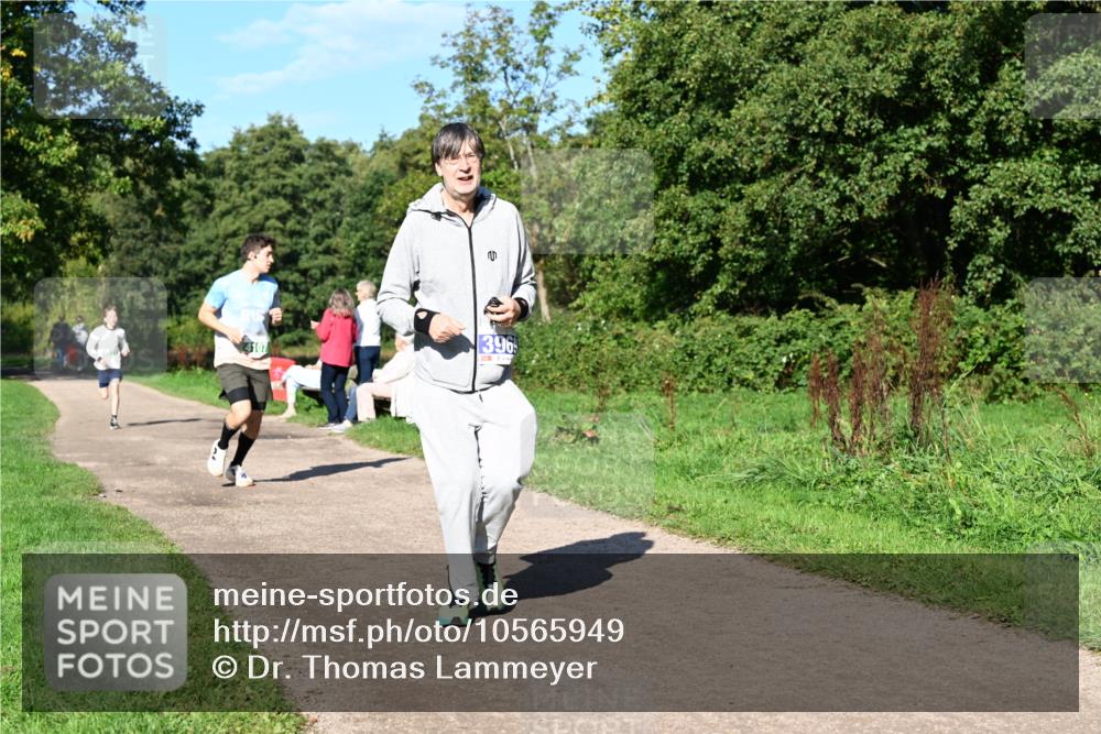 27.09.2026 - 35. Volkslauf durch das schöne Alstertal Dr. Thomas Lammeyer http://msf.ph/oto/10565949 27.09.2026 10:38:40 Laufen 4107, 3969 meine-sportfotos.de