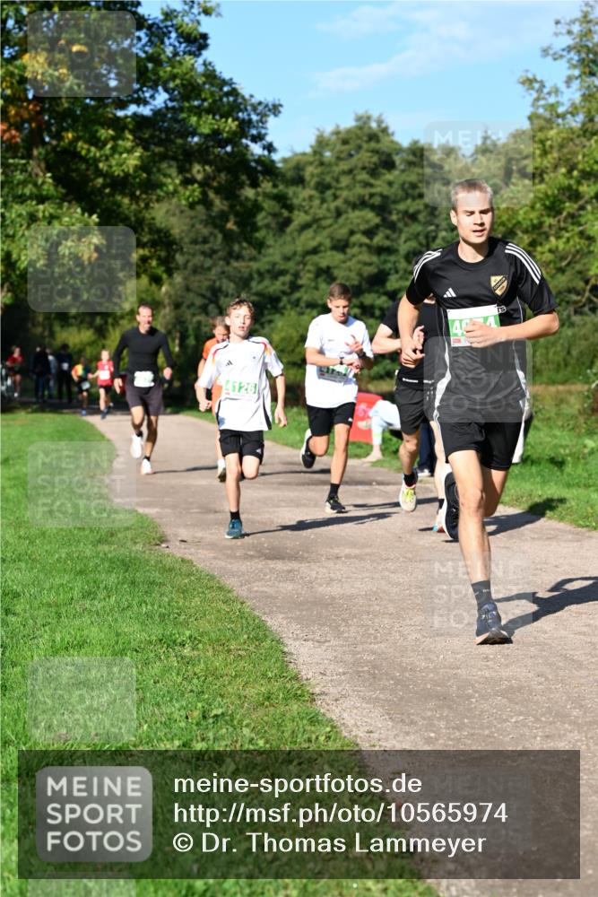 27.09.2026 - 35. Volkslauf durch das schöne Alstertal Dr. Thomas Lammeyer http://msf.ph/oto/10565974 27.09.2026 10:38:55 Laufen 19215 meine-sportfotos.de