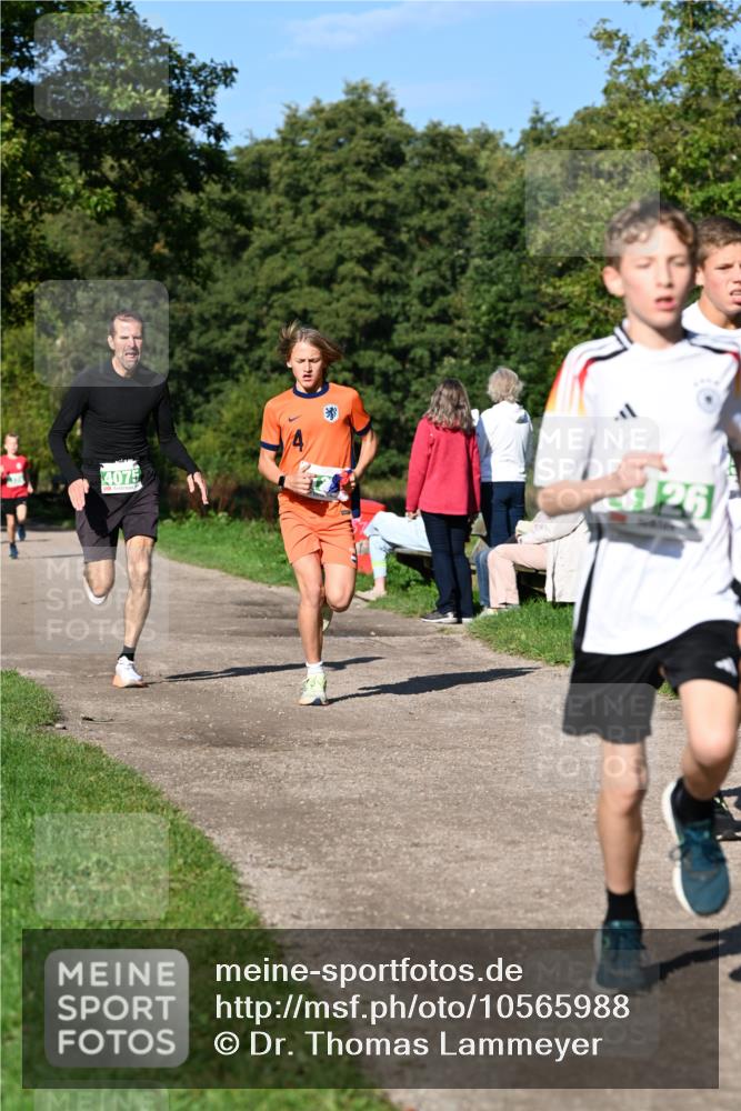 27.09.2026 - 35. Volkslauf durch das schöne Alstertal Dr. Thomas Lammeyer http://msf.ph/oto/10565988 27.09.2026 10:38:57 Laufen 4075, 26 meine-sportfotos.de