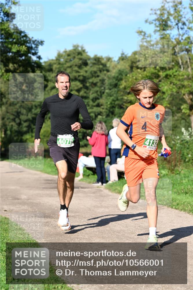 27.09.2026 - 35. Volkslauf durch das schöne Alstertal Dr. Thomas Lammeyer http://msf.ph/oto/10566001 27.09.2026 10:38:59 Laufen 4075, 4132 meine-sportfotos.de