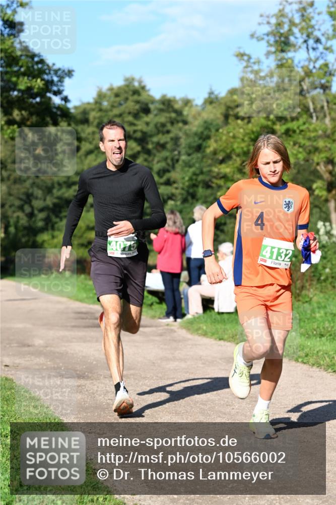 27.09.2026 - 35. Volkslauf durch das schöne Alstertal Dr. Thomas Lammeyer http://msf.ph/oto/10566002 27.09.2026 10:38:59 Laufen 4075, 4, 4132 meine-sportfotos.de