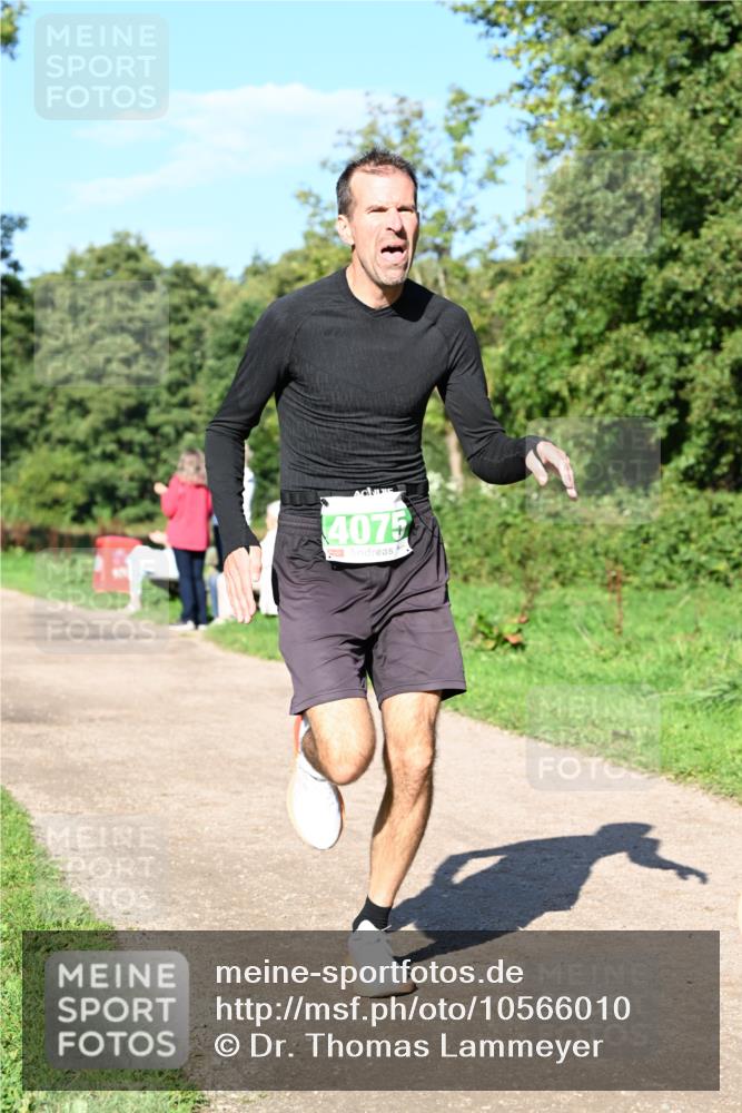 27.09.2026 - 35. Volkslauf durch das schöne Alstertal Dr. Thomas Lammeyer http://msf.ph/oto/10566010 27.09.2026 10:39:00 Laufen 4075 meine-sportfotos.de