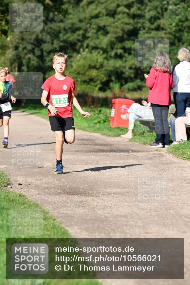 27.09.2026 - 35. Volkslauf durch das schöne Alstertal Dr. Thomas Lammeyer http://msf.ph/oto/10566021 27.09.2026 10:39:03 Laufen 4124 meine-sportfotos.de