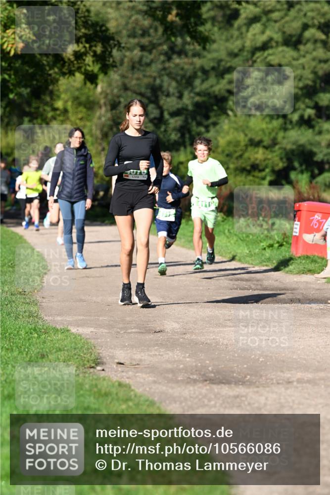 27.09.2026 - 35. Volkslauf durch das schöne Alstertal Dr. Thomas Lammeyer http://msf.ph/oto/10566086 27.09.2026 10:39:15 Laufen  meine-sportfotos.de