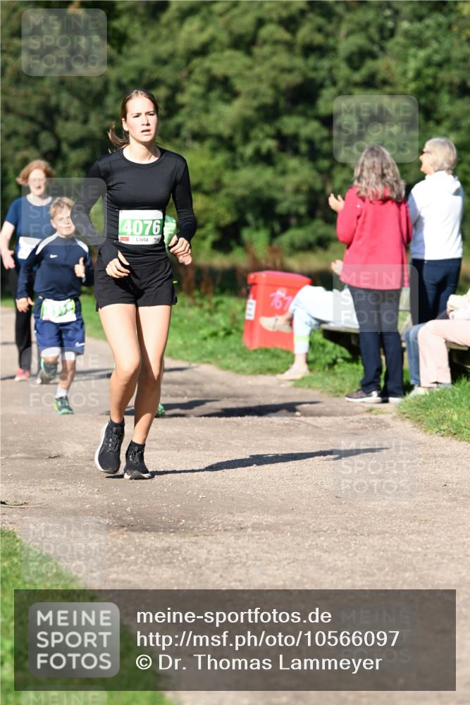 27.09.2026 - 35. Volkslauf durch das schöne Alstertal Dr. Thomas Lammeyer http://msf.ph/oto/10566097 27.09.2026 10:39:16 Laufen 4076 meine-sportfotos.de