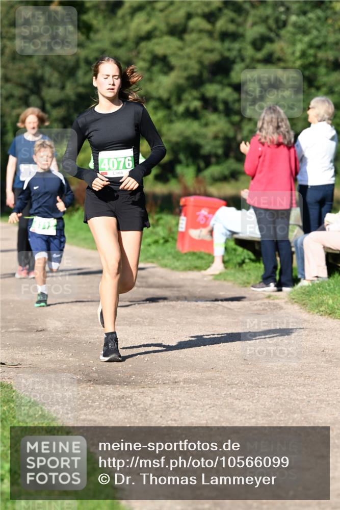 27.09.2026 - 35. Volkslauf durch das schöne Alstertal Dr. Thomas Lammeyer http://msf.ph/oto/10566099 27.09.2026 10:39:17 Laufen 4076 meine-sportfotos.de