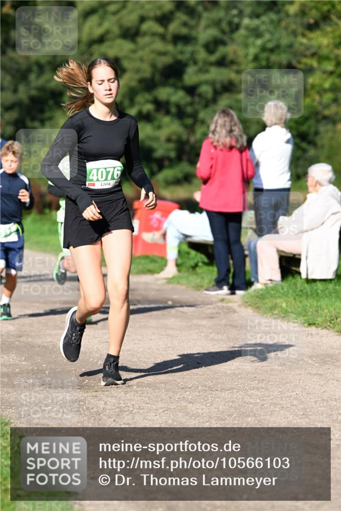 27.09.2026 - 35. Volkslauf durch das schöne Alstertal Dr. Thomas Lammeyer http://msf.ph/oto/10566103 27.09.2026 10:39:17 Laufen 4076 meine-sportfotos.de
