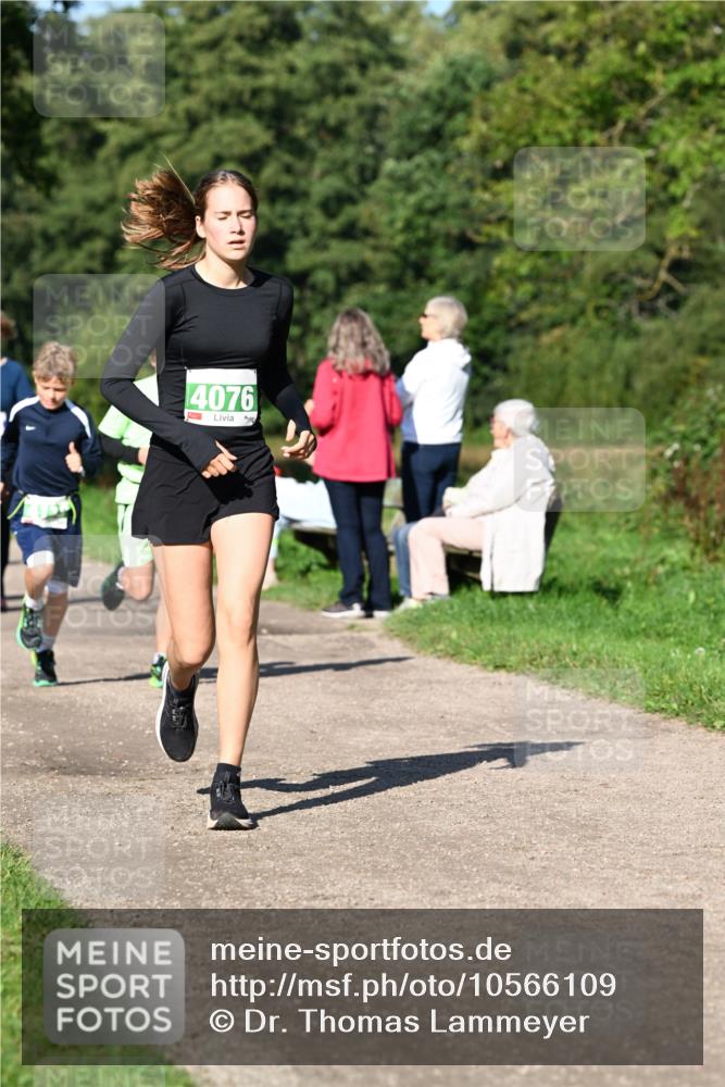 27.09.2026 - 35. Volkslauf durch das schöne Alstertal Dr. Thomas Lammeyer http://msf.ph/oto/10566109 27.09.2026 10:39:18 Laufen 4076 meine-sportfotos.de