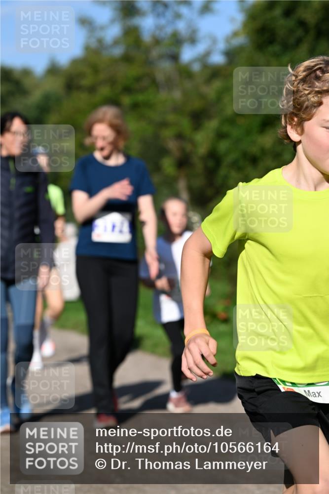 27.09.2026 - 35. Volkslauf durch das schöne Alstertal Dr. Thomas Lammeyer http://msf.ph/oto/10566164 27.09.2026 10:39:27 Laufen  meine-sportfotos.de
