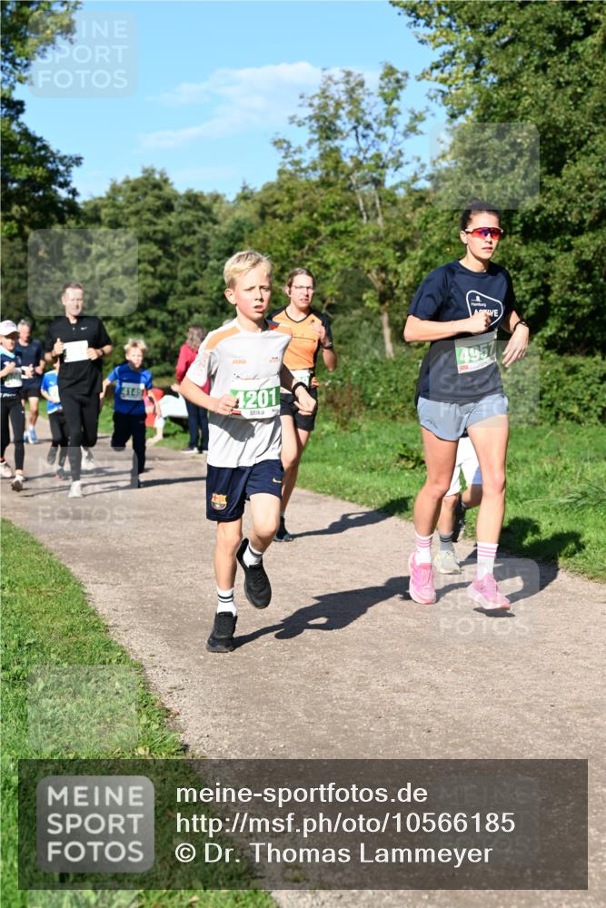 27.09.2026 - 35. Volkslauf durch das schöne Alstertal Dr. Thomas Lammeyer http://msf.ph/oto/10566185 27.09.2026 10:39:31 Laufen 41451, 1201, 4957 meine-sportfotos.de