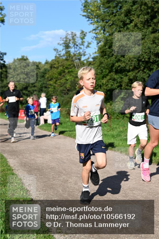 27.09.2026 - 35. Volkslauf durch das schöne Alstertal Dr. Thomas Lammeyer http://msf.ph/oto/10566192 27.09.2026 10:39:31 Laufen 201, 4061 meine-sportfotos.de