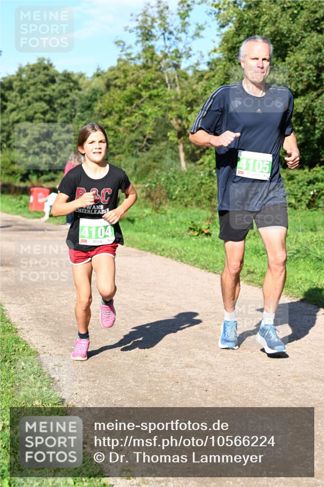 27.09.2026 - 35. Volkslauf durch das schöne Alstertal Dr. Thomas Lammeyer http://msf.ph/oto/10566224 27.09.2026 10:39:37 Laufen 3, 4104, 4105 meine-sportfotos.de