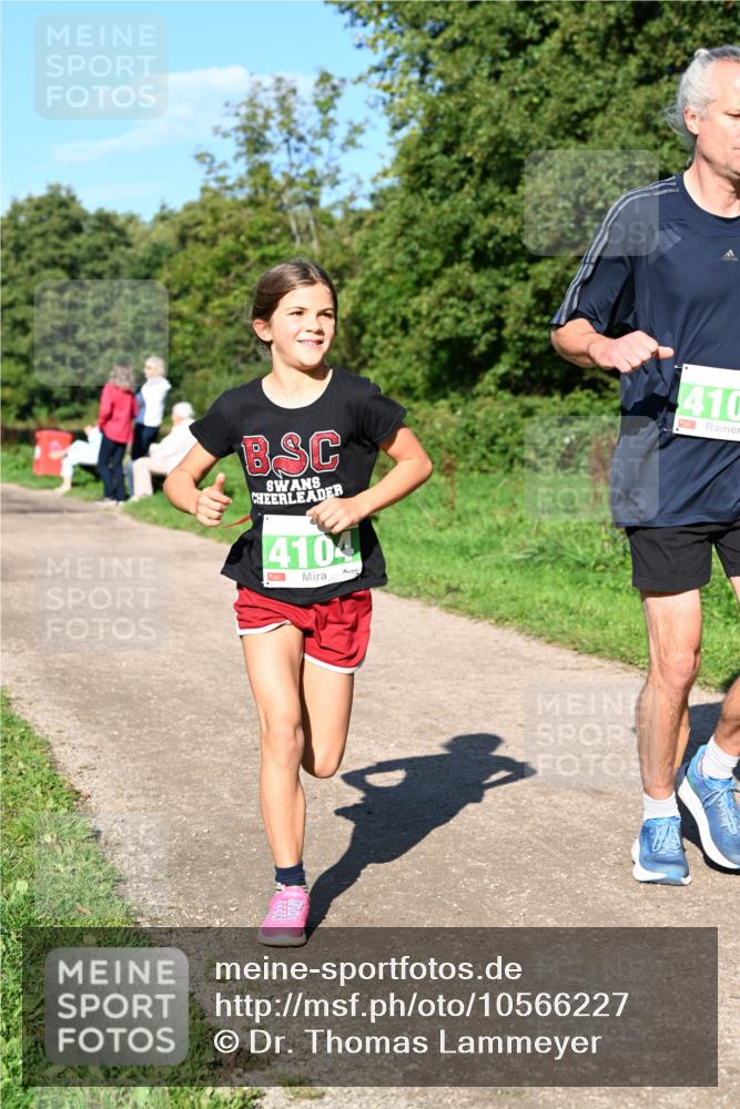 27.09.2026 - 35. Volkslauf durch das schöne Alstertal Dr. Thomas Lammeyer http://msf.ph/oto/10566227 27.09.2026 10:39:38 Laufen 410, 410 meine-sportfotos.de