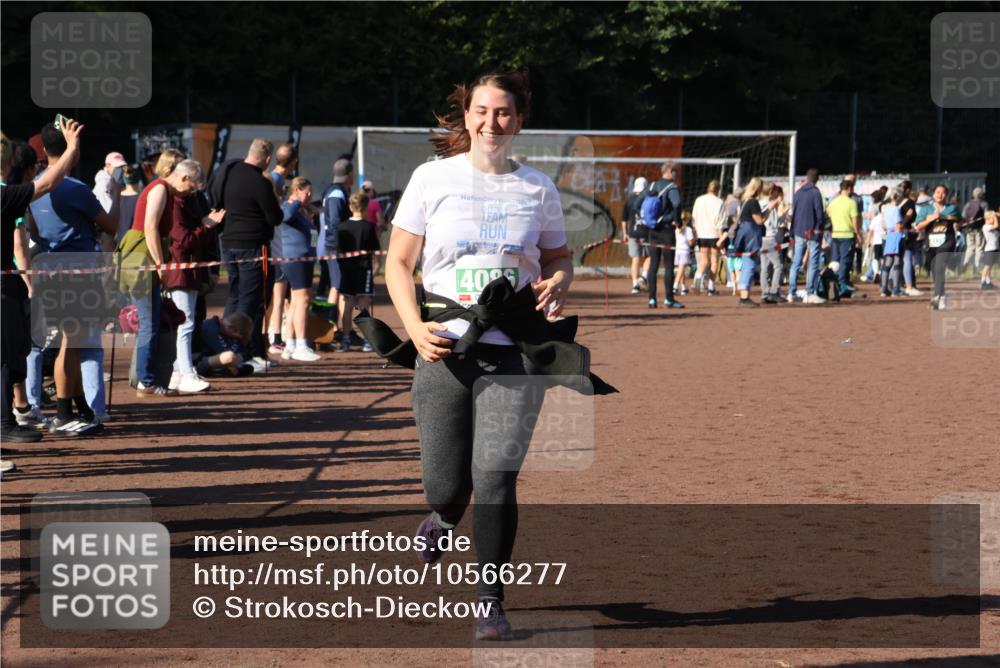27.09.2026 - 35. Volkslauf durch das schöne Alstertal Strokosch-Dieckow http://msf.ph/oto/10566277 27.09.2026 11:05:09 Ziel 4086 meine-sportfotos.de